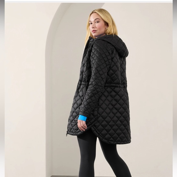 Athleta Whisper Featherless Puffer Parka - Picture 2 of 8